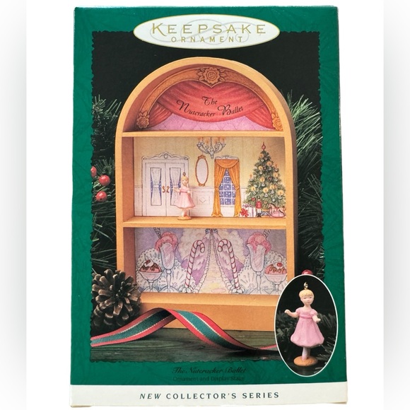 Hallmark The Nutcracker Ballet Display Stage Clara Mini Ornament 1996 NIB VTG - Picture 2 of 6
